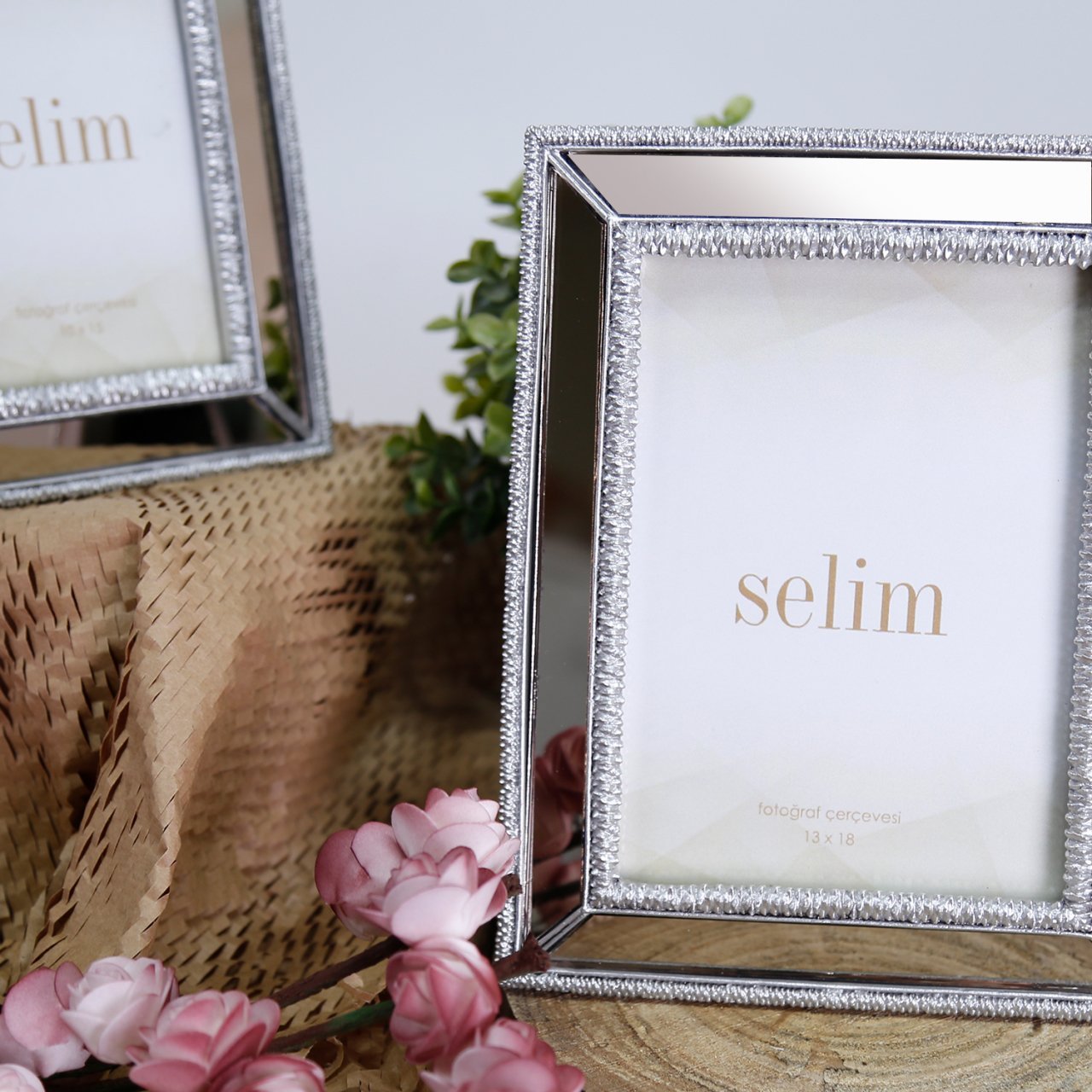13x18 Elsira Aynalı Çerçeve Gümüş
