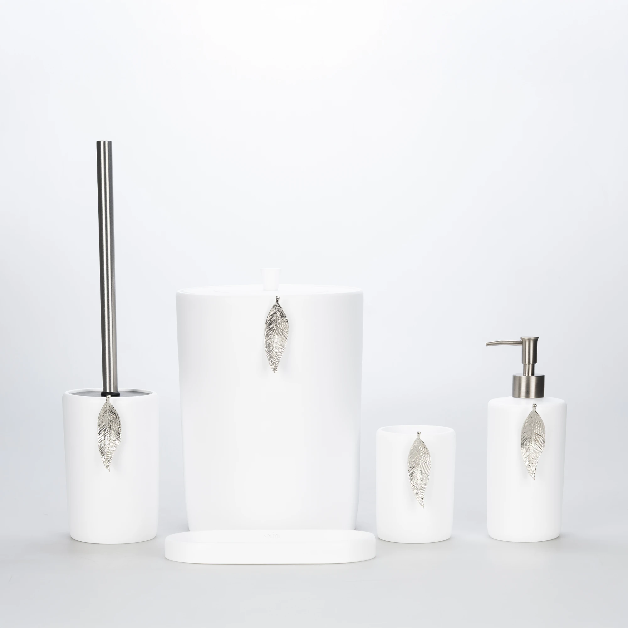 Leaf Banyo Seti Beyaz Gümüş