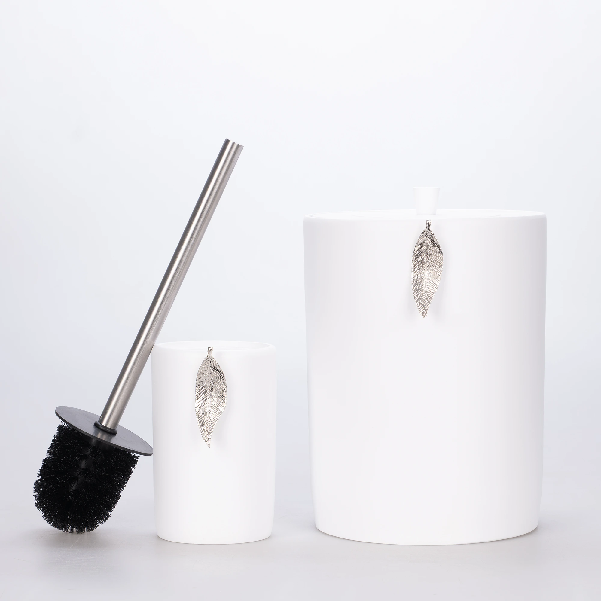 Leaf Banyo Seti Beyaz Gümüş