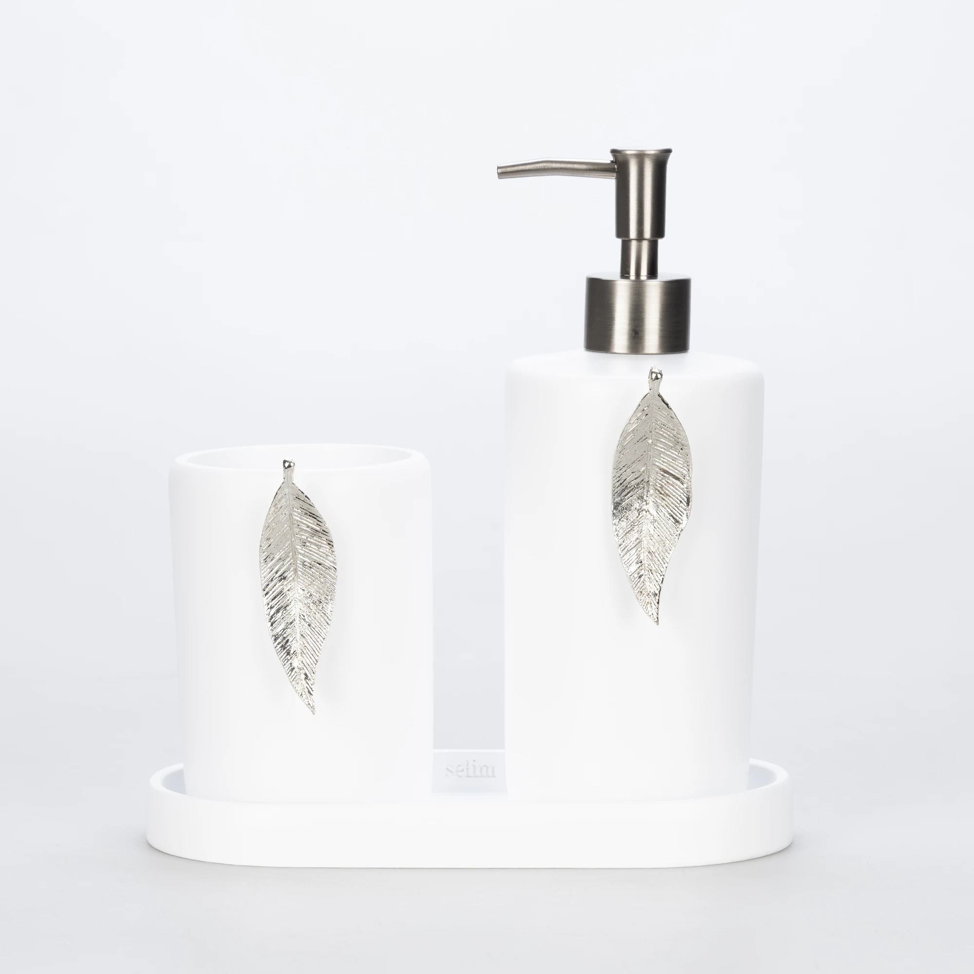 Leaf Banyo Seti Beyaz Gümüş