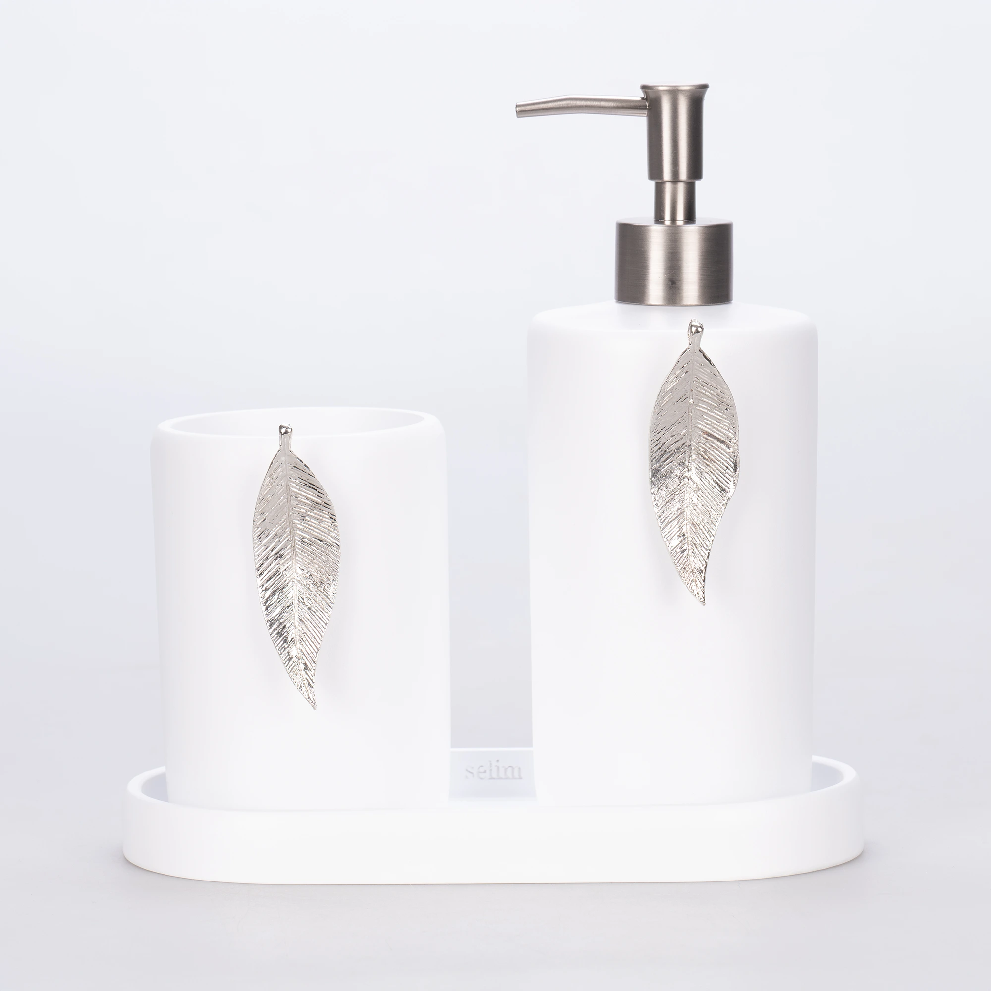 Leaf Banyo Seti Beyaz Gümüş