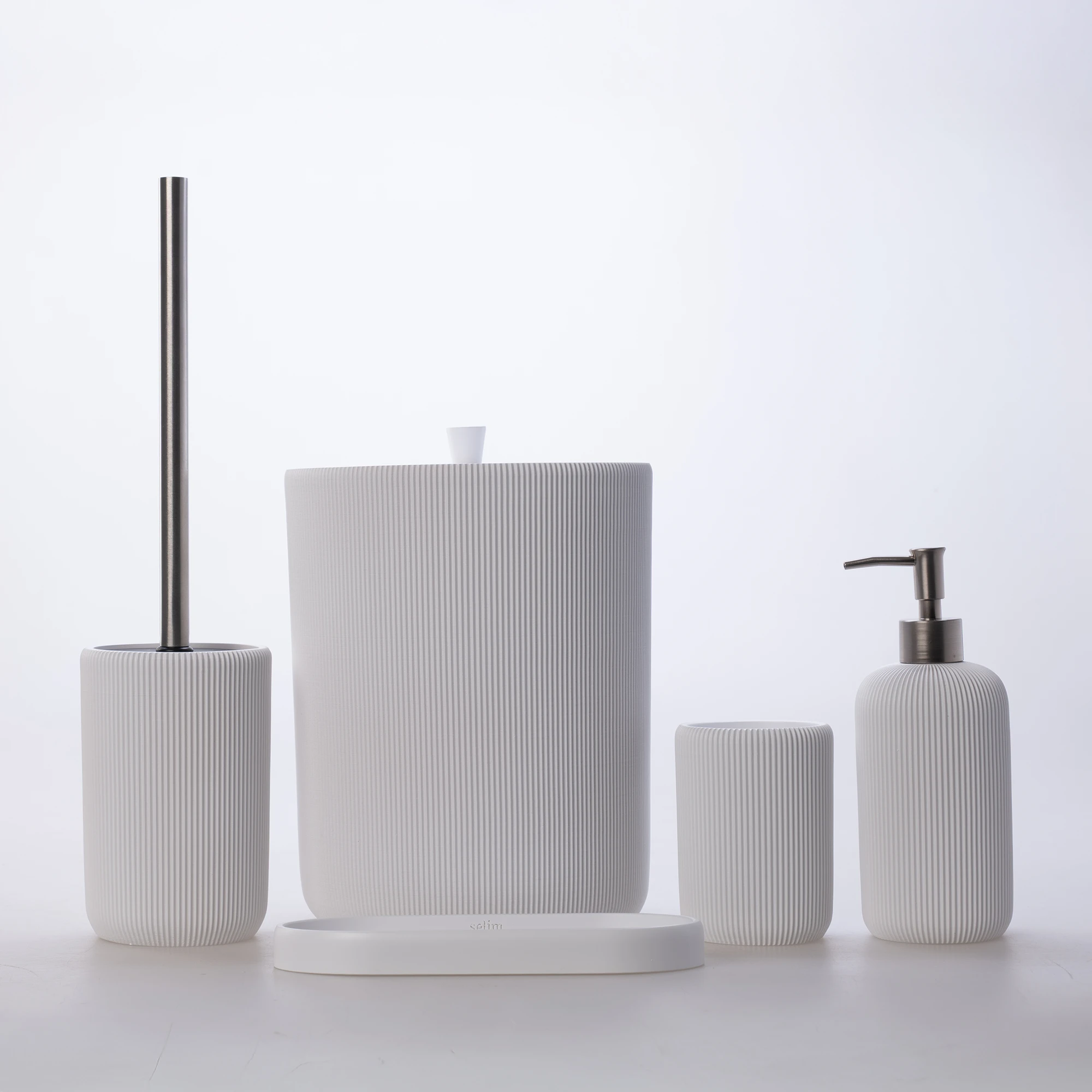 Lydia Bathroom Set White