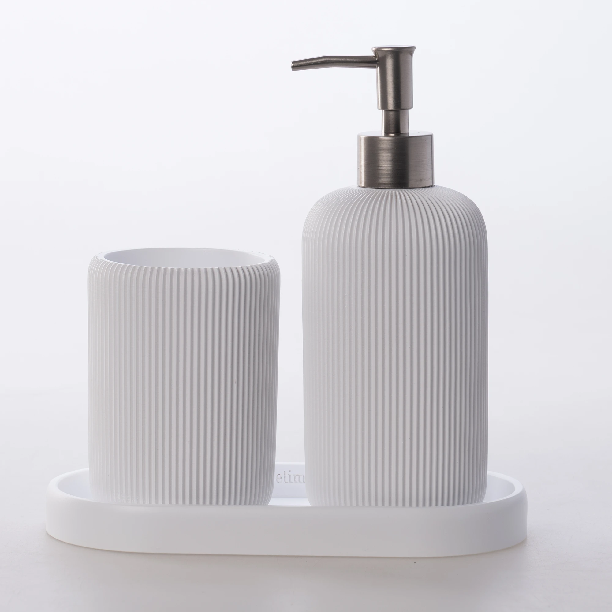 Lydia Bathroom Set White