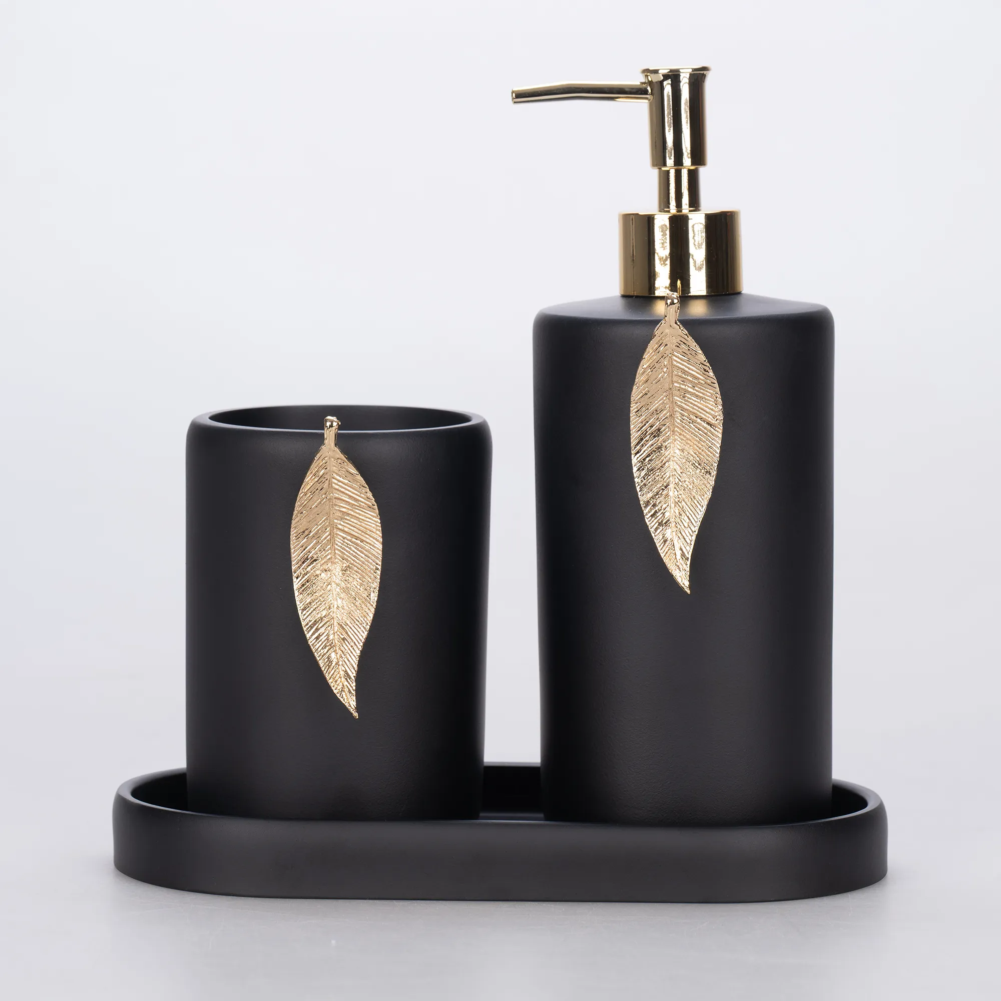 Leaf Banyo Seti Siyah-Altın