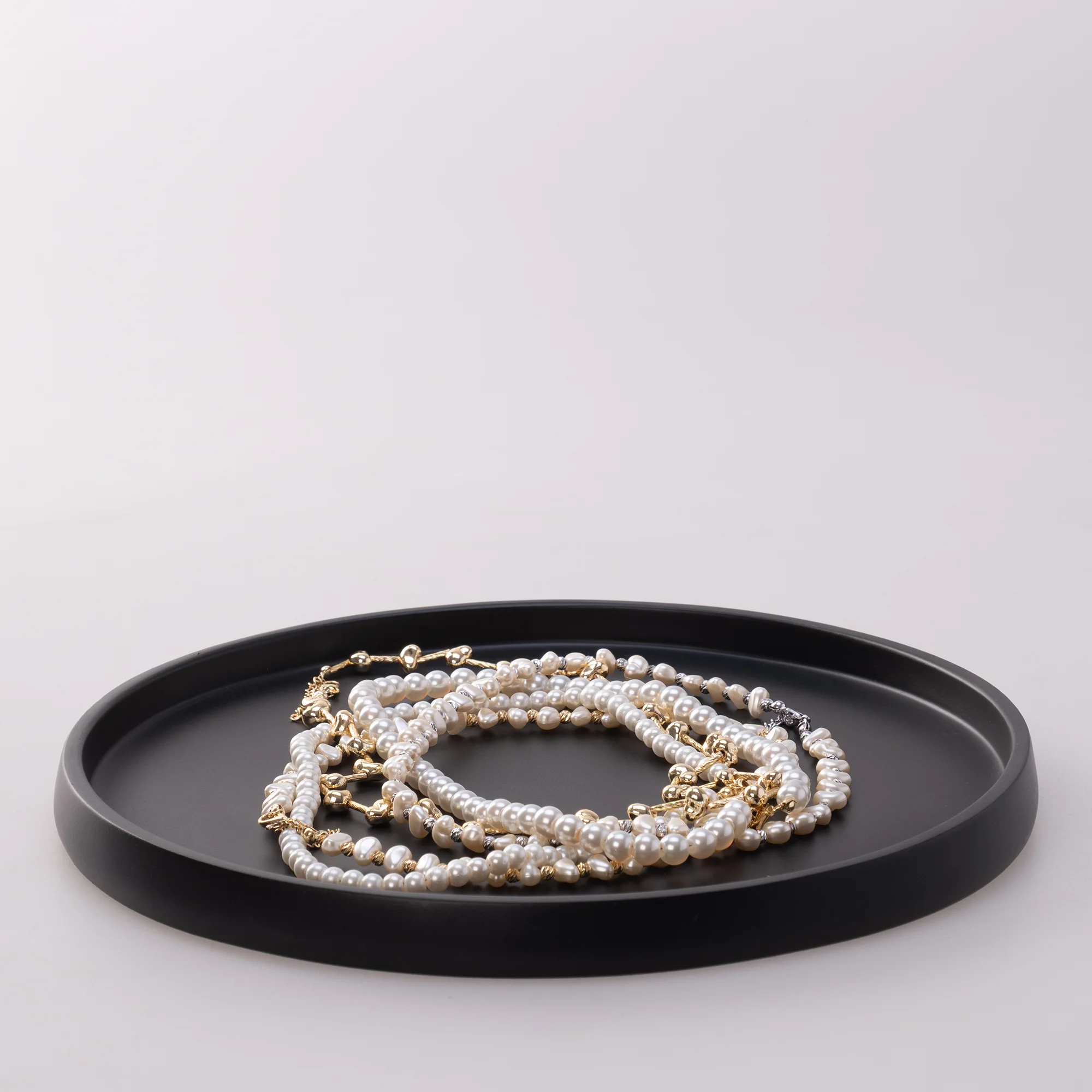 Victoria Yuvarlak Tepsi Siyah